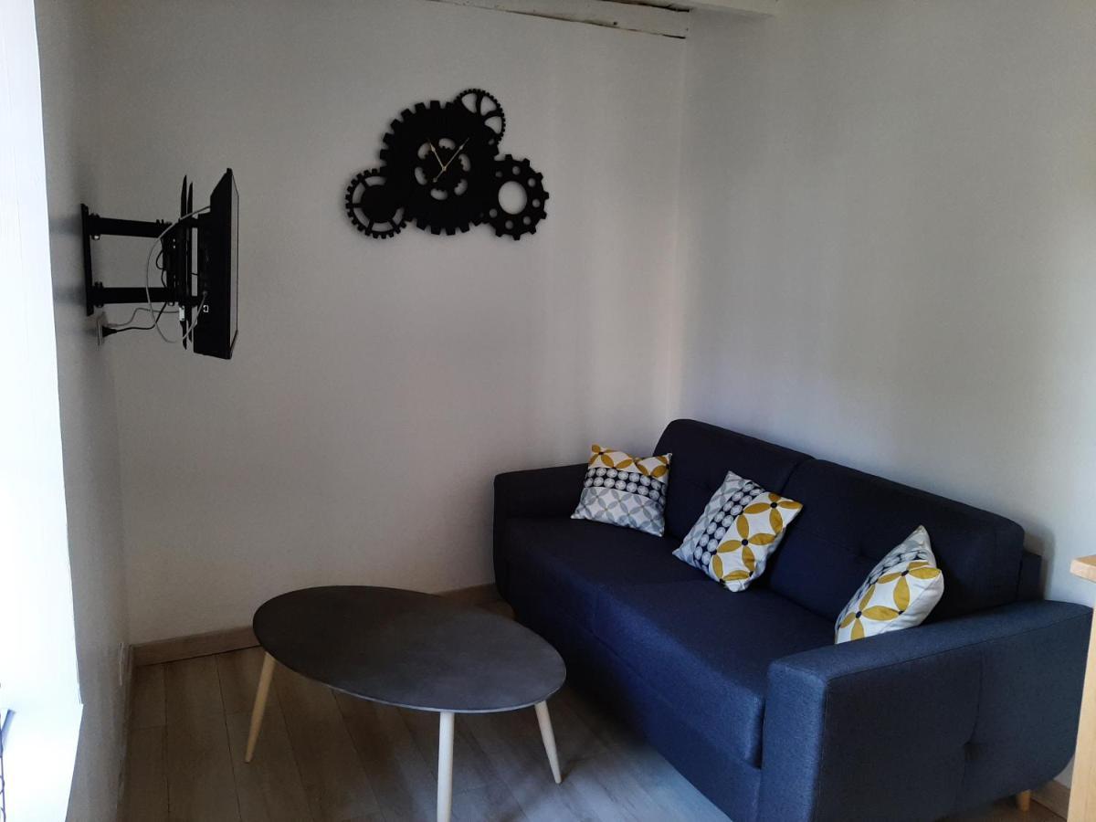Le Petit Bois Apartment Ниор Екстериор снимка