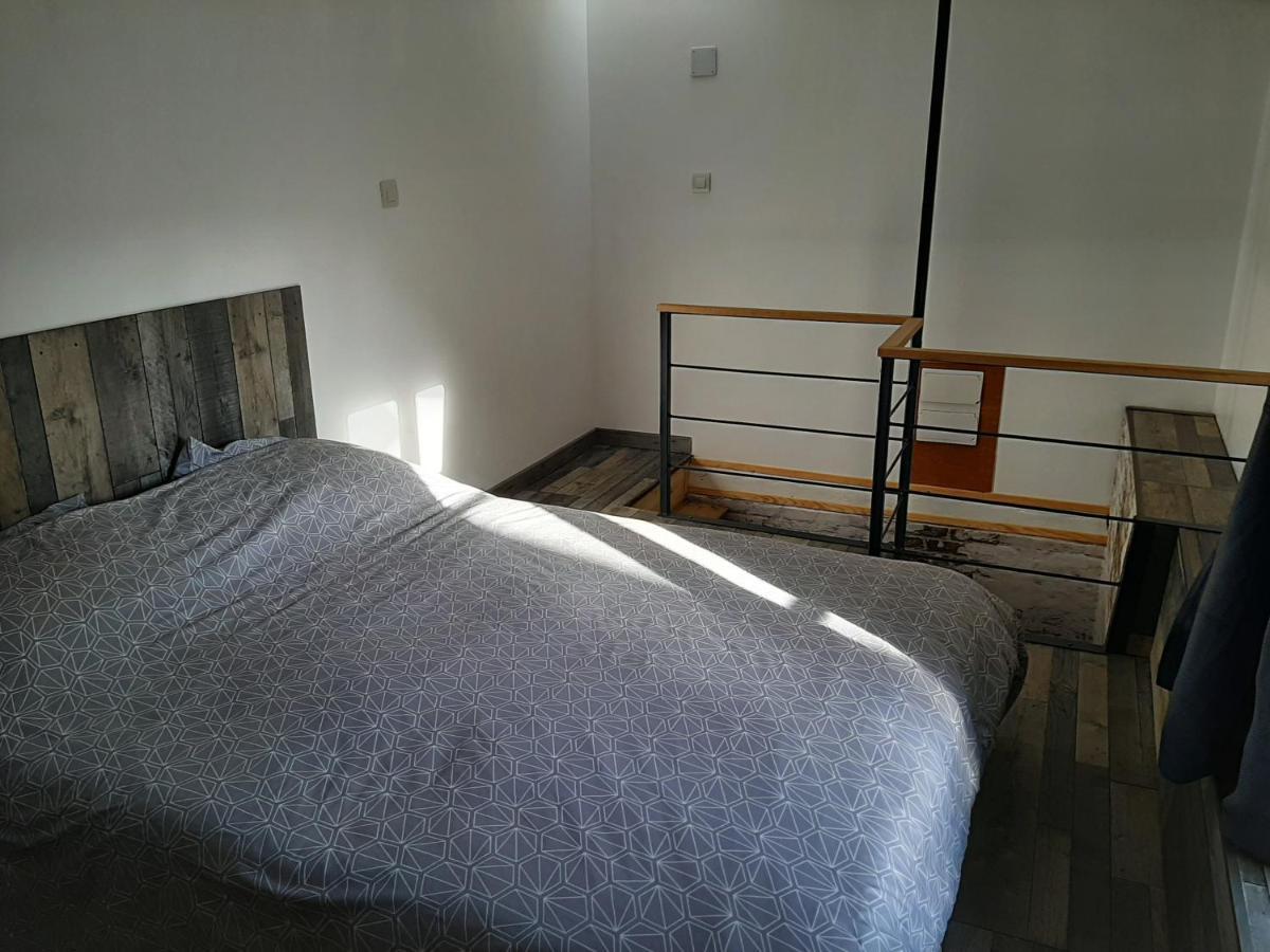 Le Petit Bois Apartment Ниор Екстериор снимка