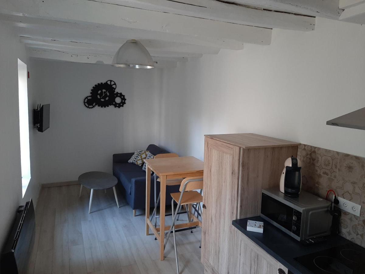 Le Petit Bois Apartment Ниор Екстериор снимка