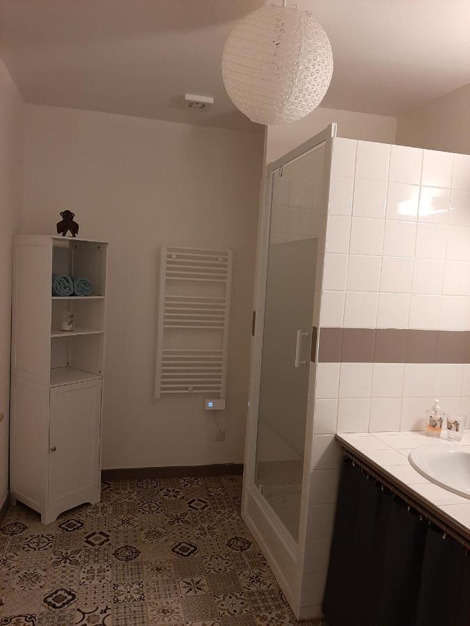 Le Petit Bois Apartment Ниор Екстериор снимка